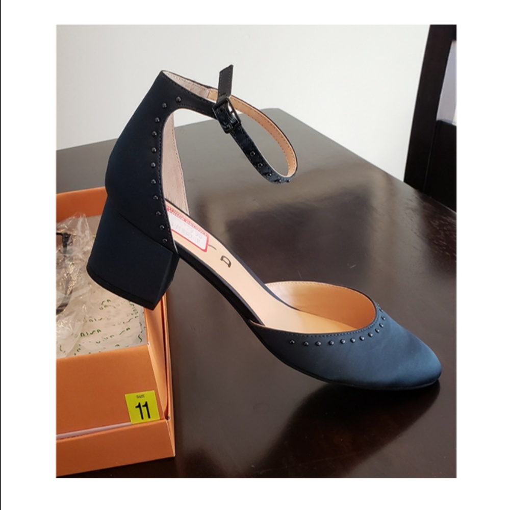 Brand new dark green satin shoes